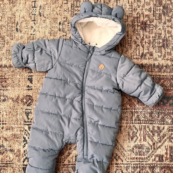H&M Baby Snowsuit 2-4m - Picture 1 of 6